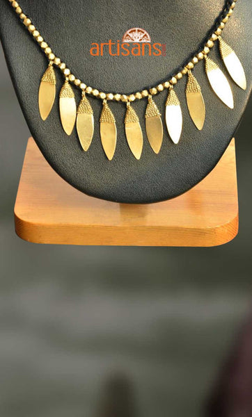 Tribal Jewellery:Necklace with leaf pendant