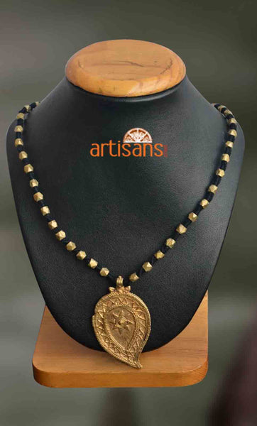 Tribal Jewellery:Necklace with sun pendant