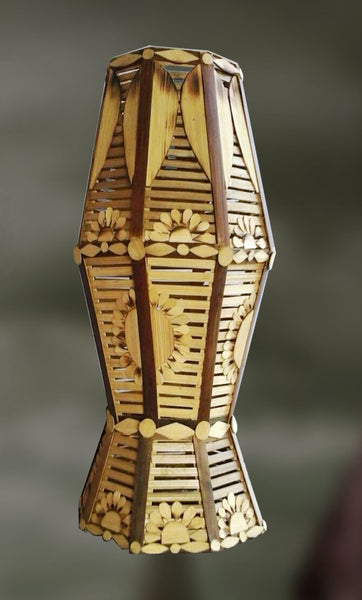 Bhringaraka: A Flower Holder