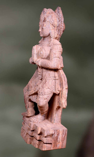 Sundari: A King's Welcome